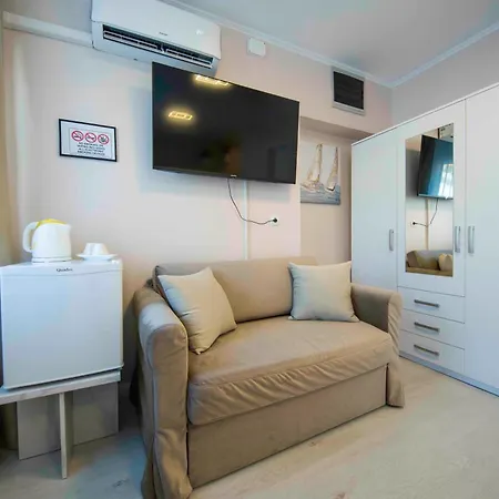 Pensión A-more Split