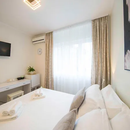 A-more Pensión Split