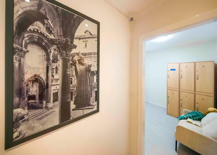 ゲストハウス A-more スプリト